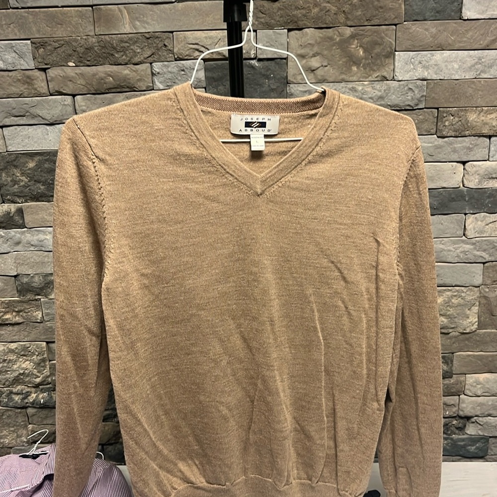 Joseph Aboud Men’s V neck Sweater